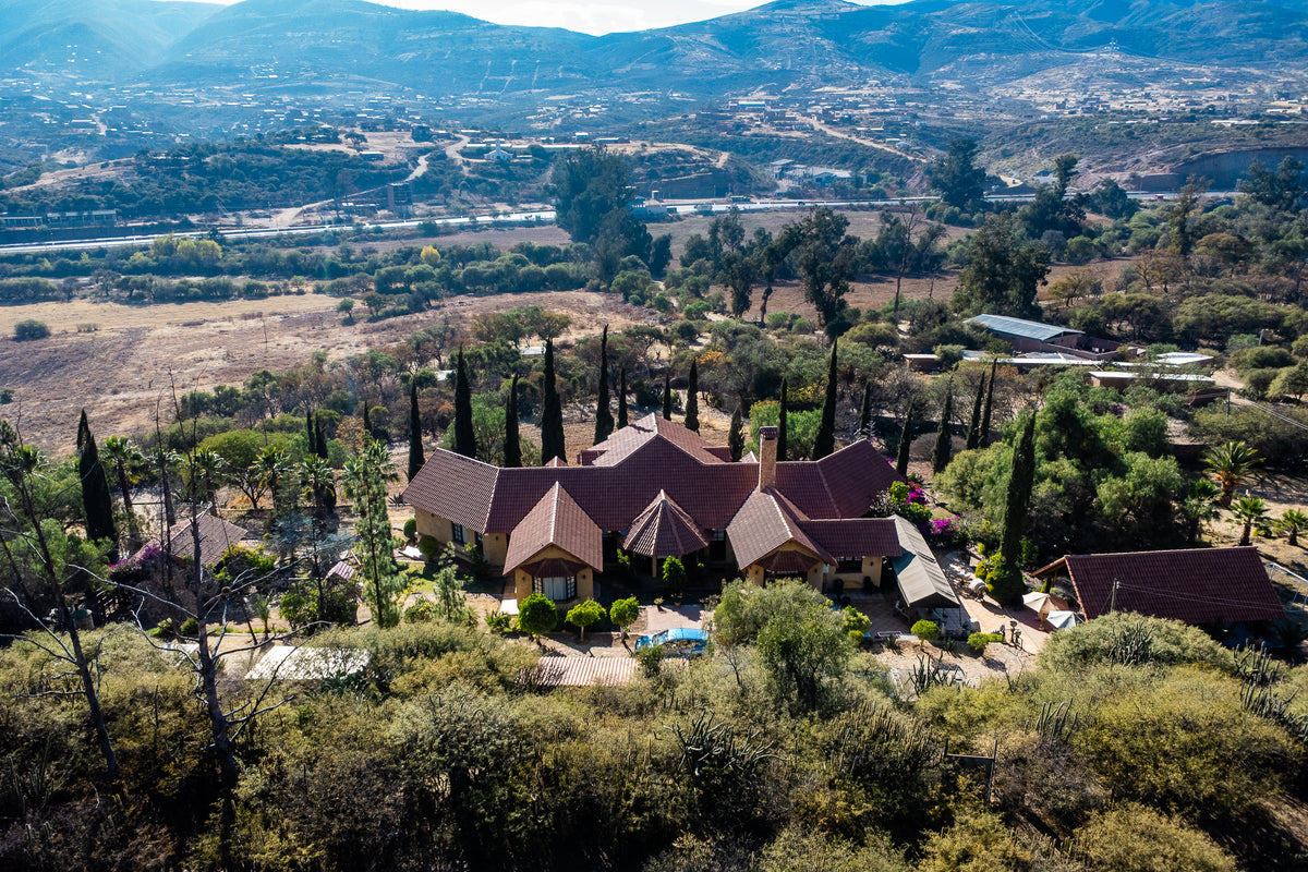 🏡 Hacienda de Lujo en Venta | Exclusividad, Naturaleza y Potencial de Inversión