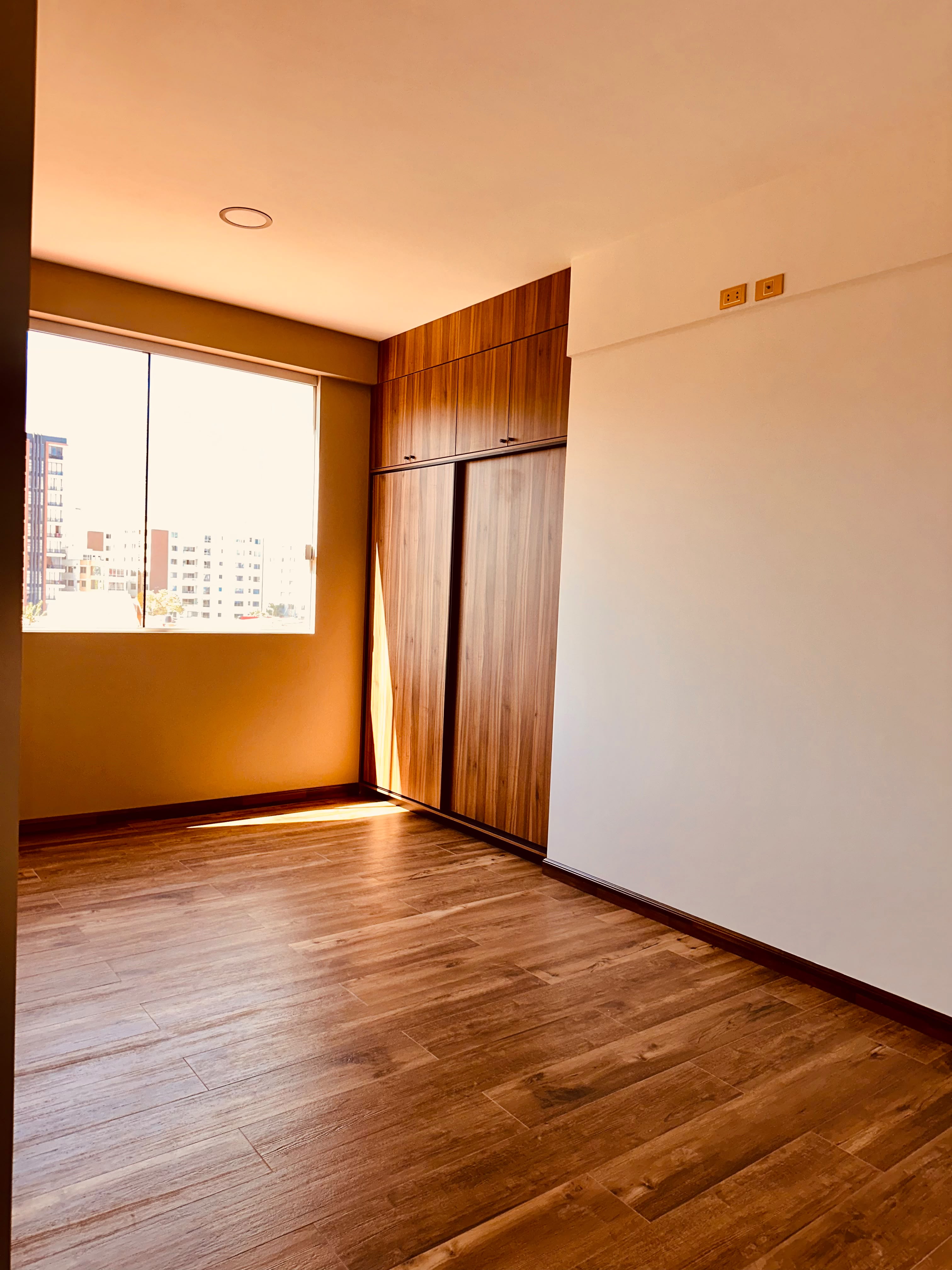 Exclusivo Departamento Familiar de 4 Dormitorios frente al Parque Lincoln | Cala Cala Cochabamba
