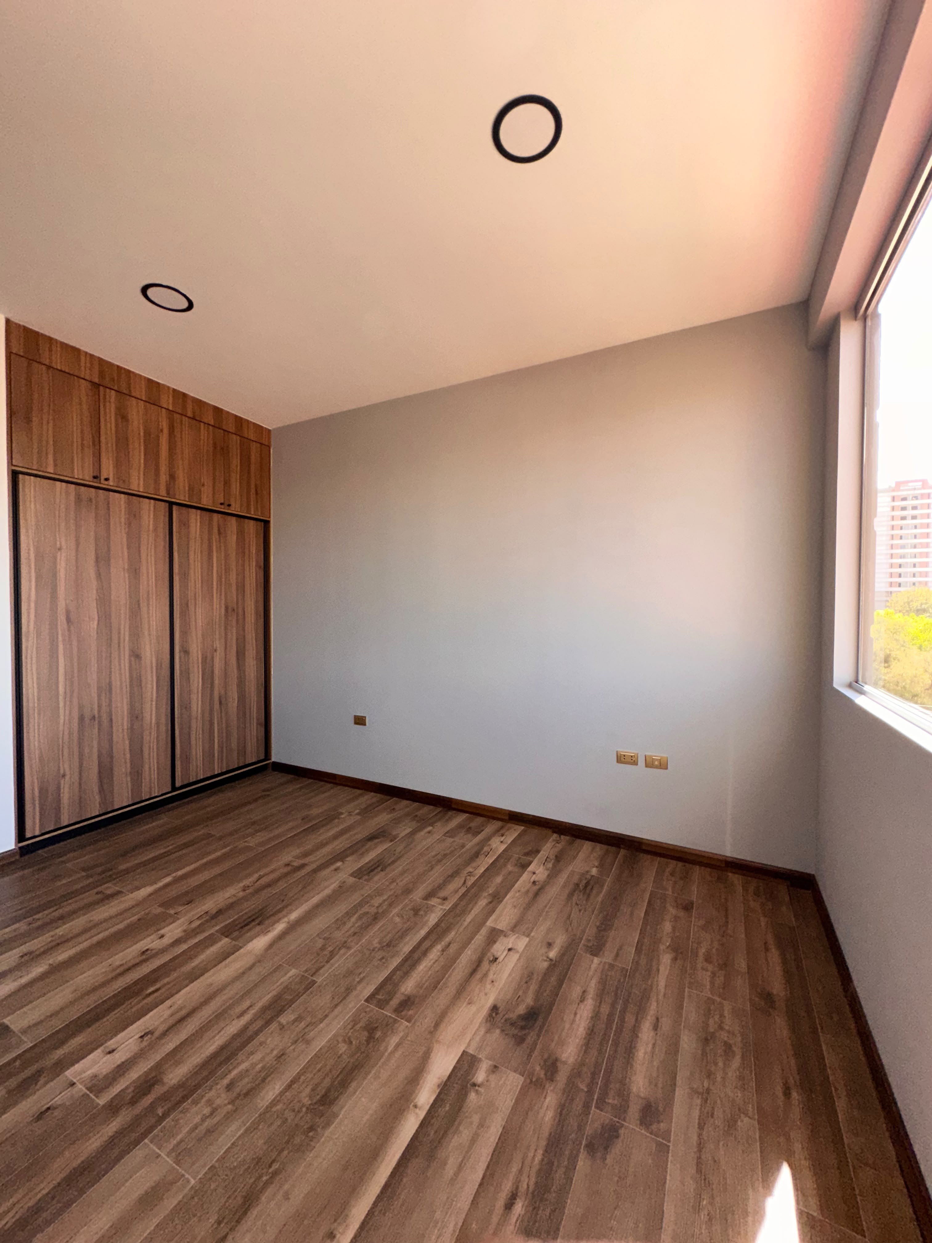 Exclusivo Departamento Familiar de 4 Dormitorios frente al Parque Lincoln | Cala Cala Cochabamba