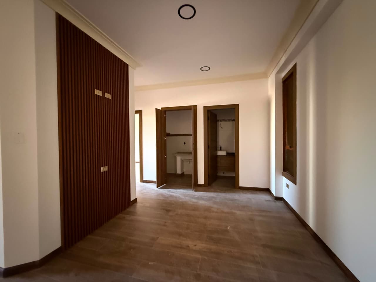 Moderno Departamento de 2 Dormitorios Suites frente al Parque Lincoln | Cala Cala Cochabamba