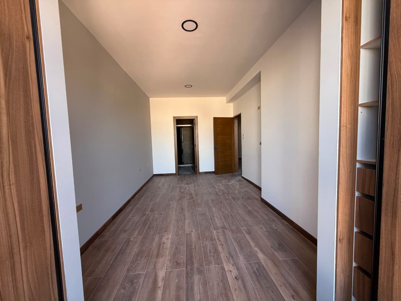 Moderno Departamento de 2 Dormitorios Suites frente al Parque Lincoln | Cala Cala Cochabamba