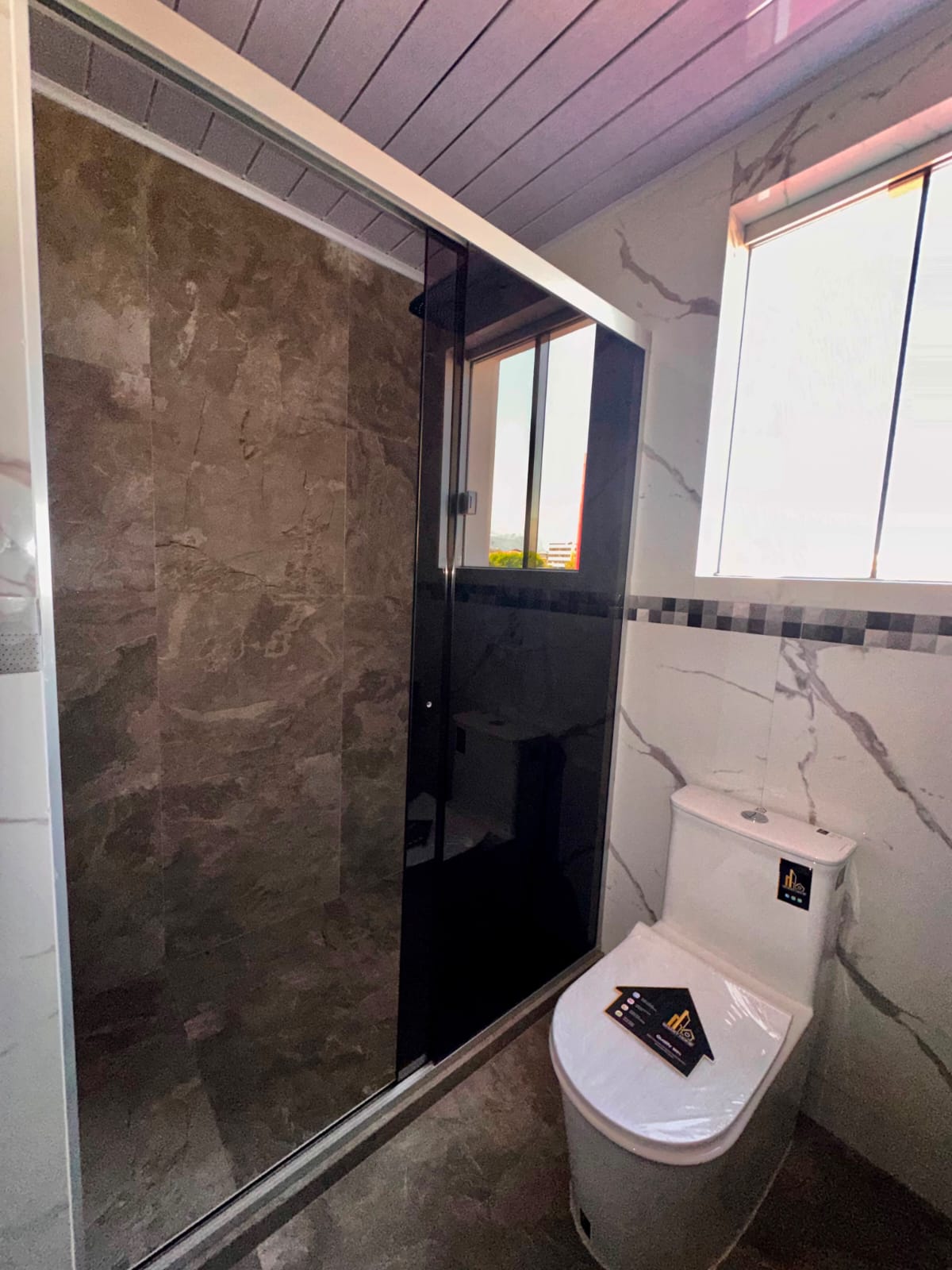 Moderno Departamento de 2 Dormitorios frente al Parque Lincoln | Cala Cala Cochabamba