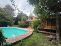 Exclusiva Residencia con Piscina y Amplio Jardín en Cochabamba El Mirador – 1.360 m²