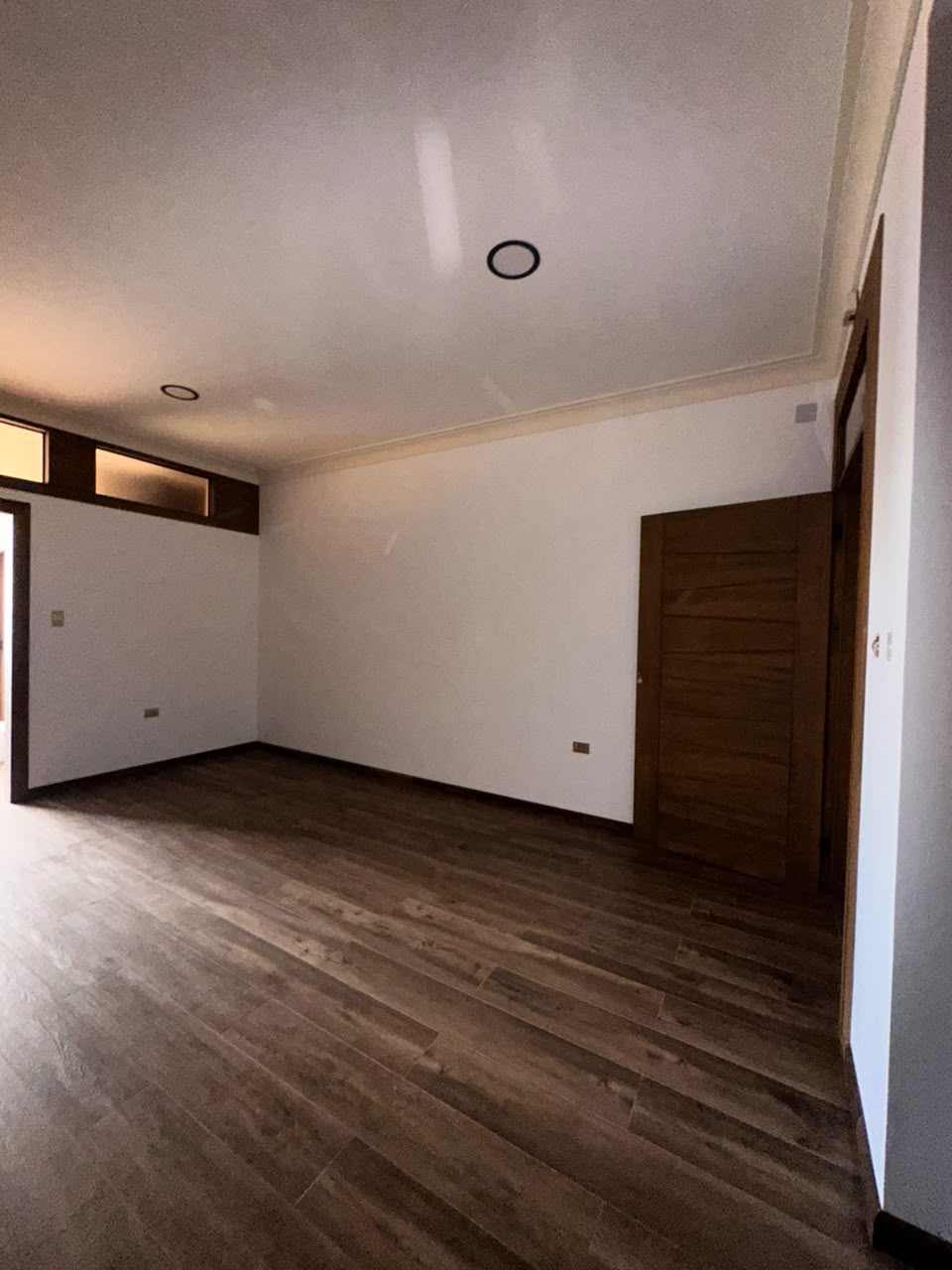 Moderno Departamento de 1 Habitación Frente al Parque Lincoln – Cochabamba