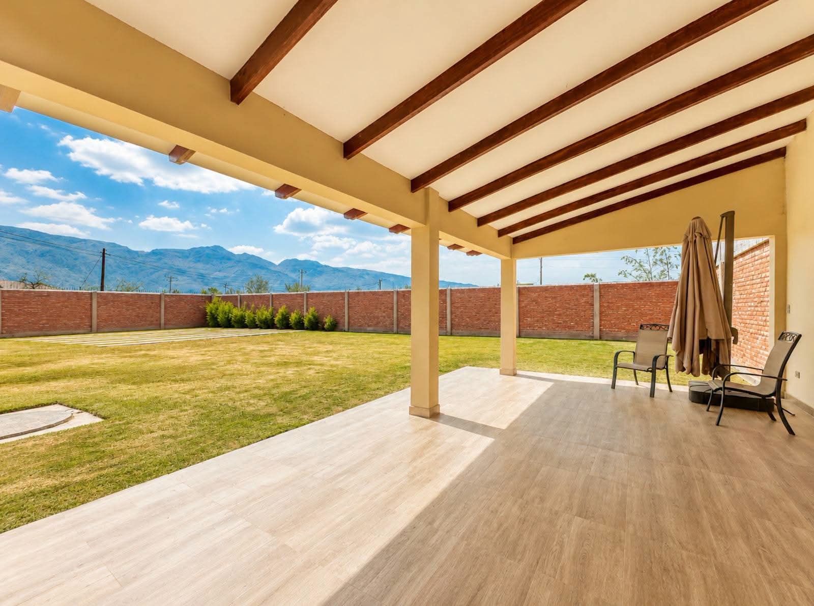 Hermosa Propiedad con Quincho y Amplio Terreno de 770,90 m² – Colcapirhua, Cochabamba
