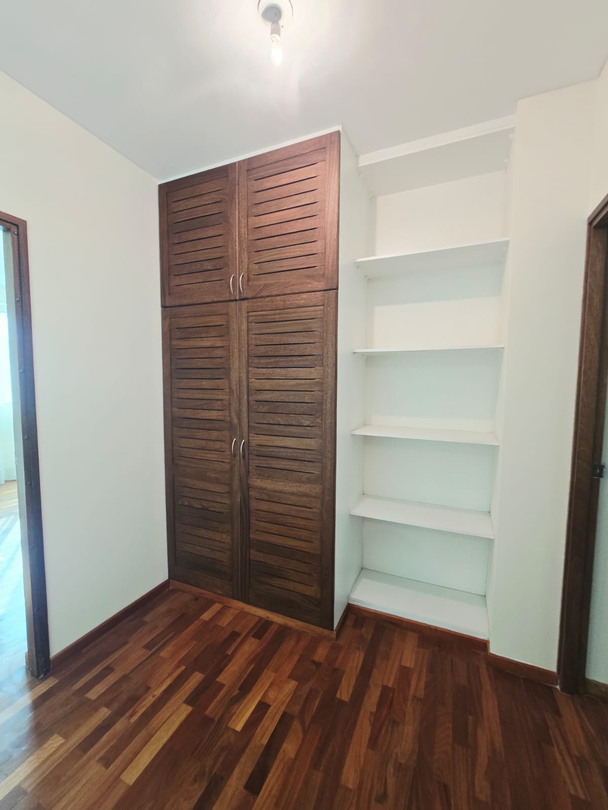 Departamento de 3 Dormitorios en Queru Queru Cochabamba – Av. Melchor Urquidi
