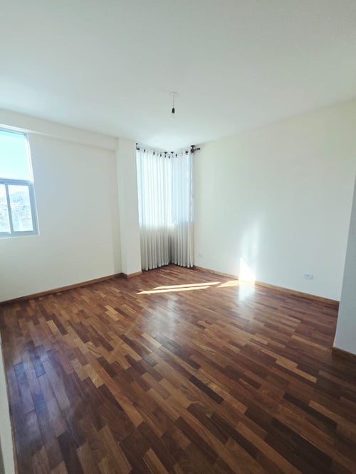 Departamento de 3 Dormitorios en Queru Queru Cochabamba – Av. Melchor Urquidi