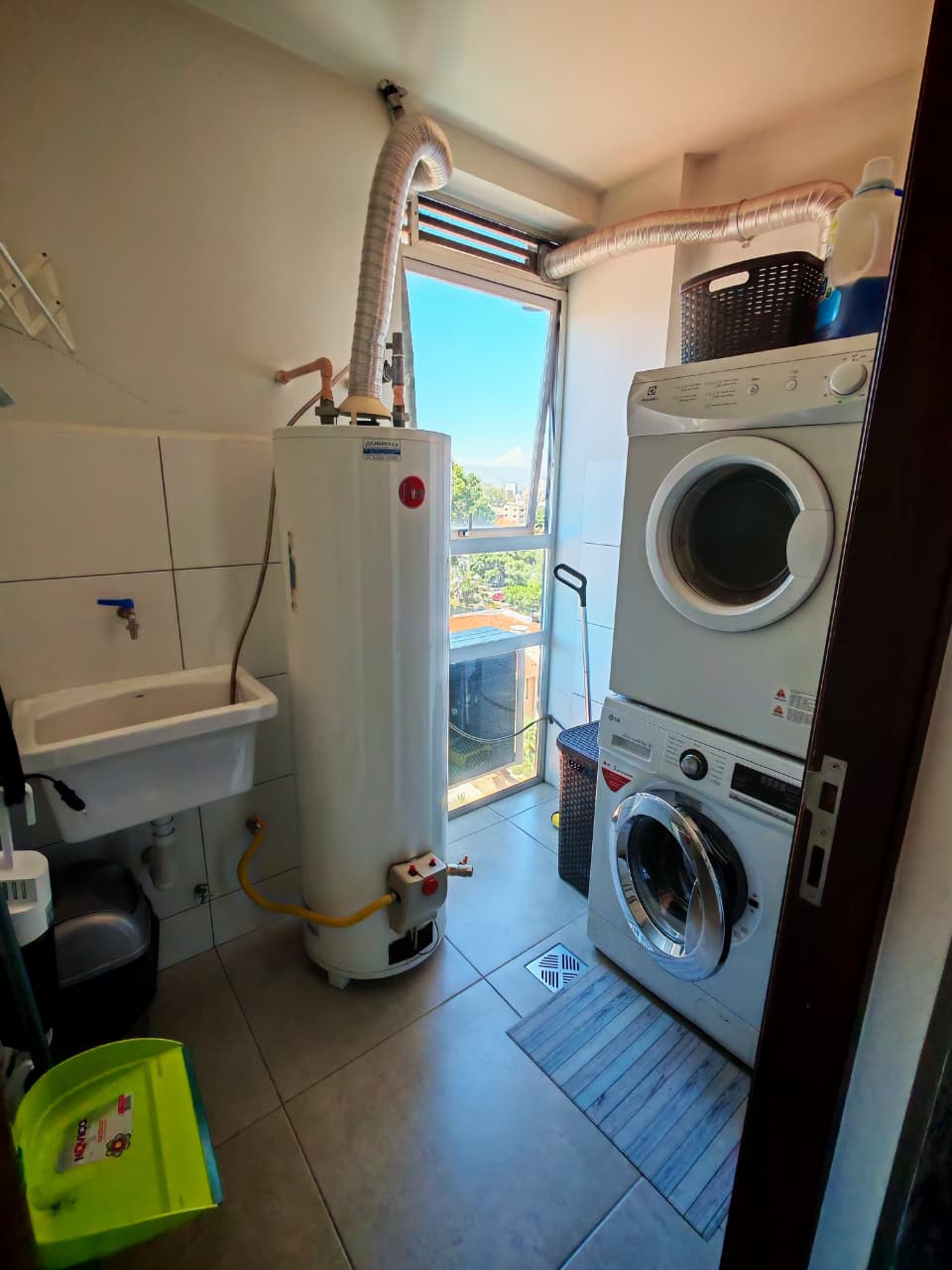 Exclusivo Departamento Próximo al Parque Fidel Anze en Cochabamba – 206,74 m²