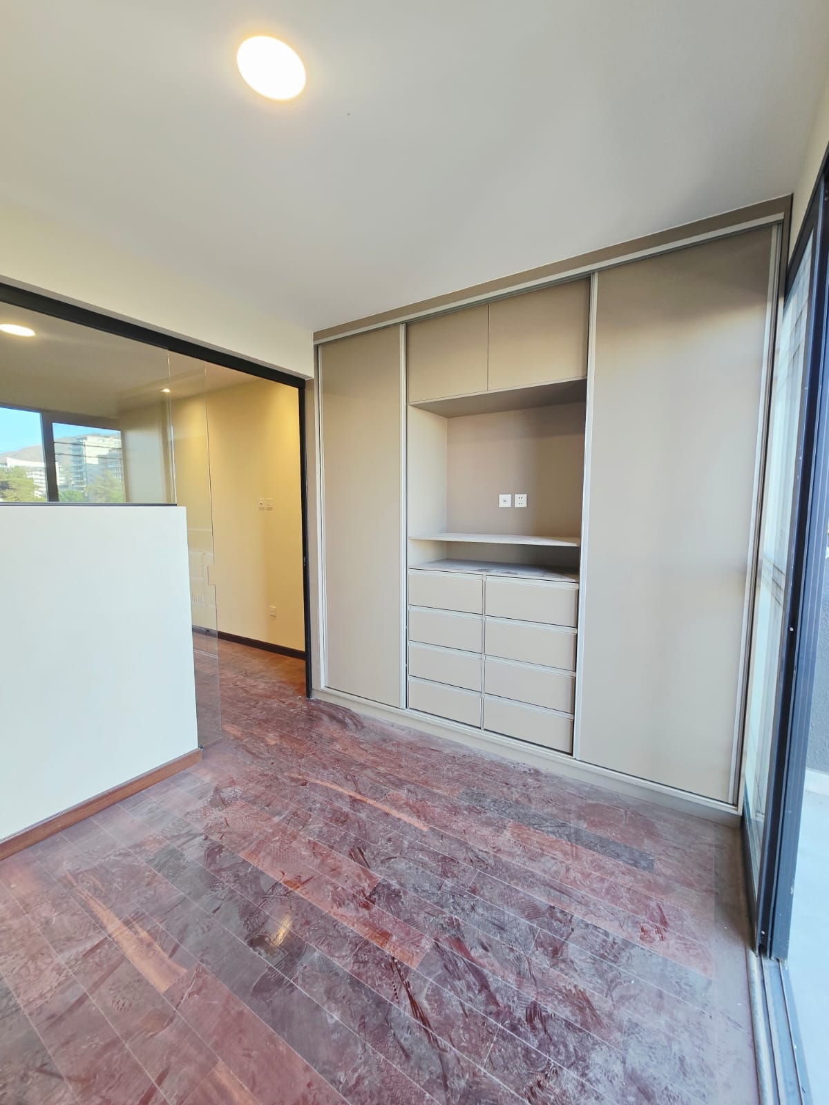 Garzonier en Venta | Sobre el Parque Fidel Anze en Cochabamba