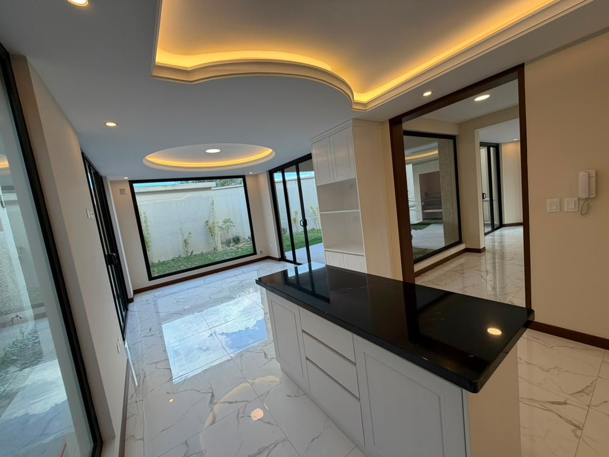 Casa de Lujo 4 Suites con Patio y Parrillero | Ciudad del Niño, Cochabamba (526.51 m²)