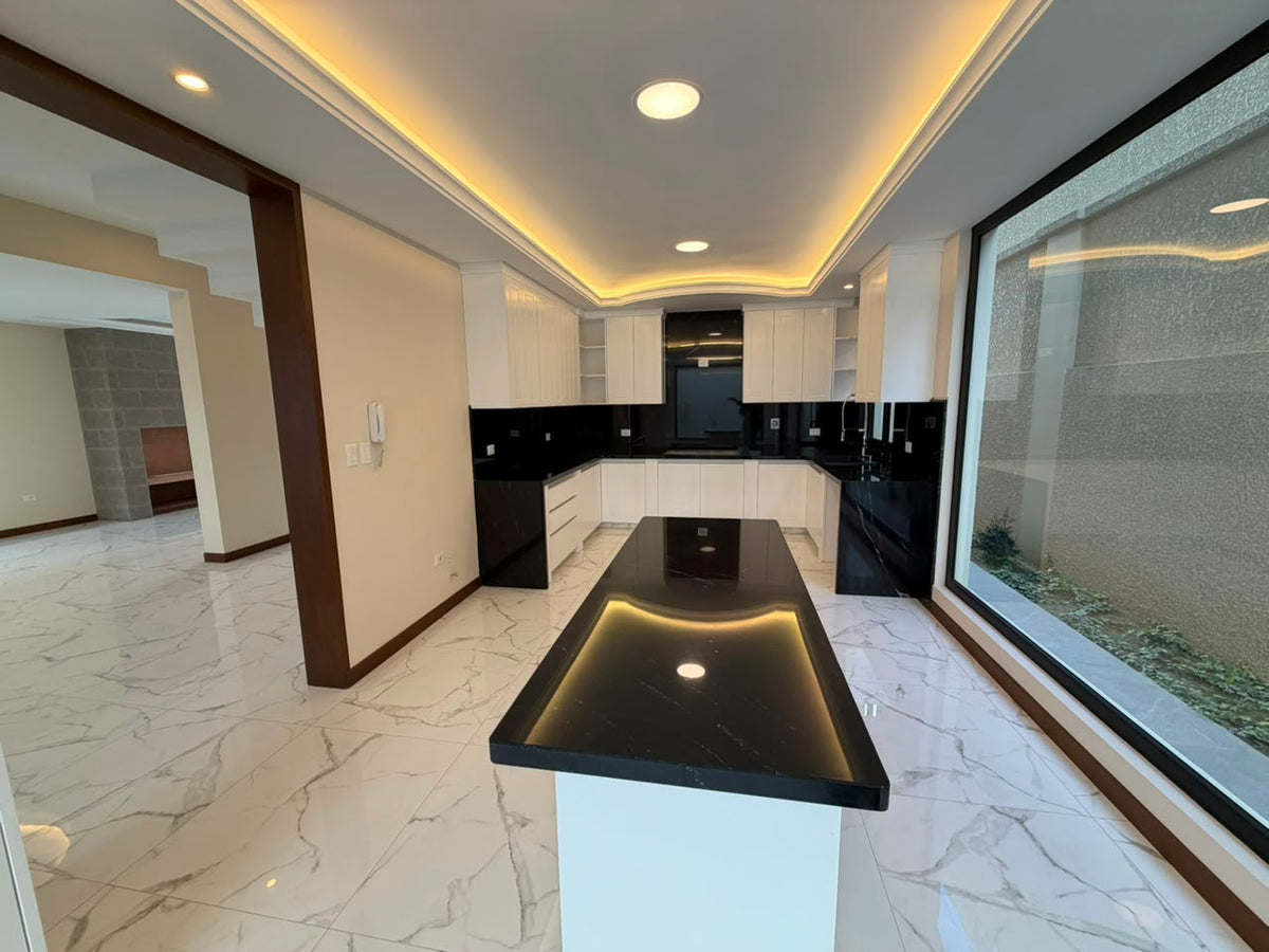 Casa de Lujo 4 Suites con Patio y Parrillero | Ciudad del Niño, Cochabamba (526.51 m²)