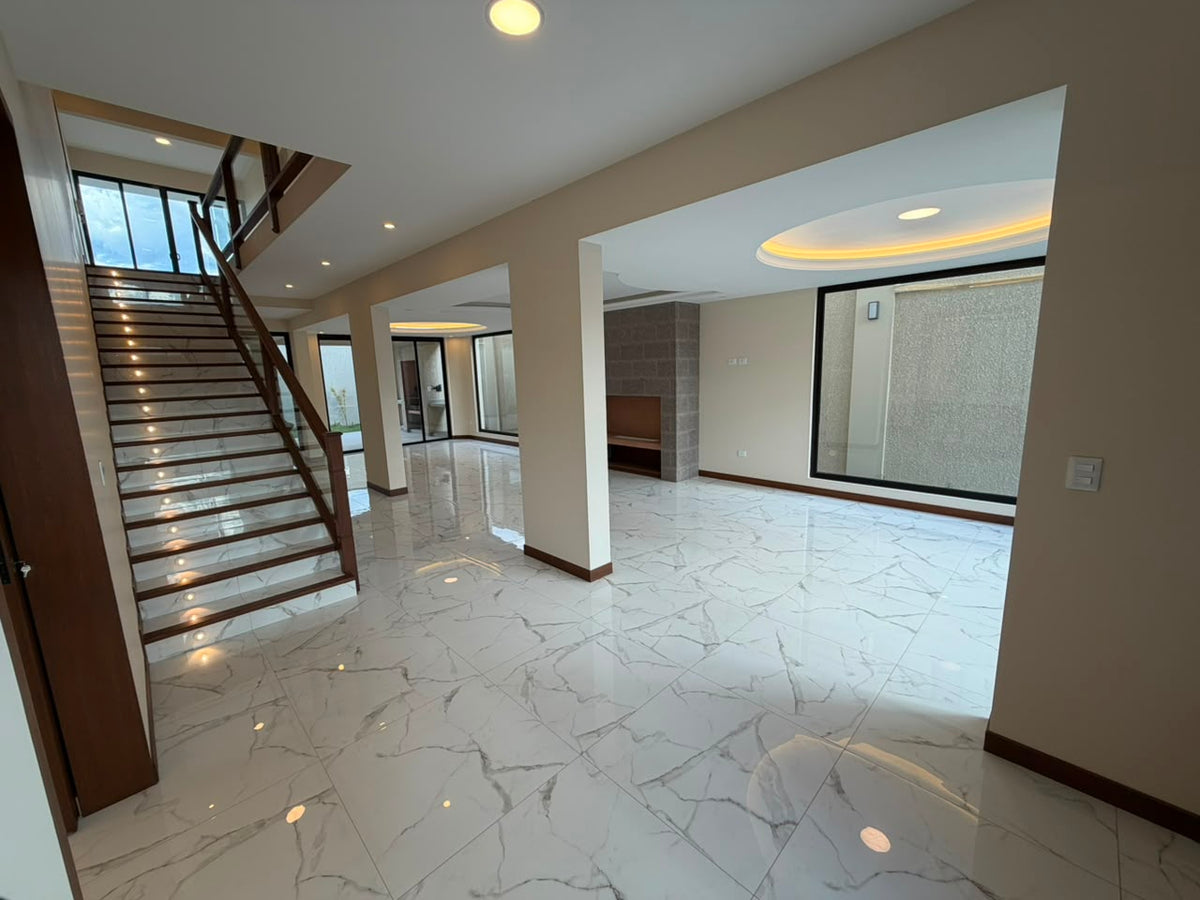 Casa de Lujo 4 Suites con Patio y Parrillero | Ciudad del Niño, Cochabamba (526.51 m²)