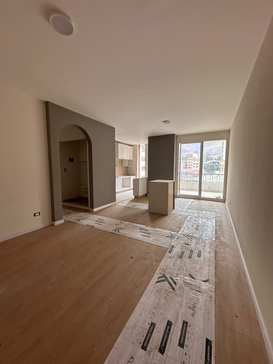 Exclusivo Departamento 3 Dormitorios en Piso 12 con Terraza | Edificio Constance - Cala Cala (122.52 m²)
