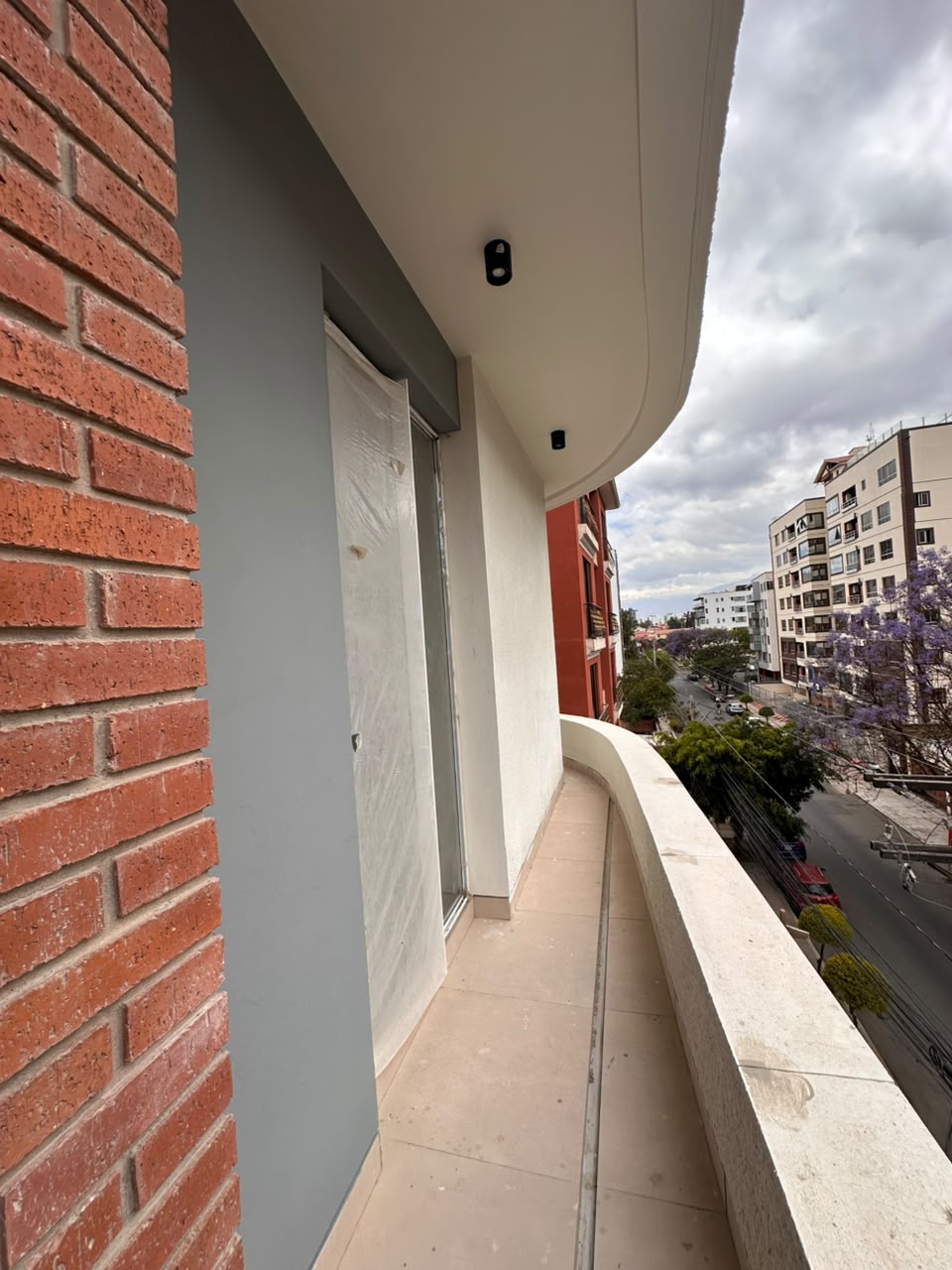 Exclusivo Departamento 3 Dormitorios en Piso 12 con Terraza | Edificio Constance - Cala Cala (122.52 m²)